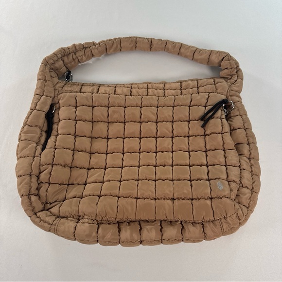 Free People FP Movement Quilted Carry All Tote Beige Overnight Bag Gym Large EUC - Picture 2 of 11